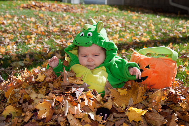 Tori and Vivian on Halloween